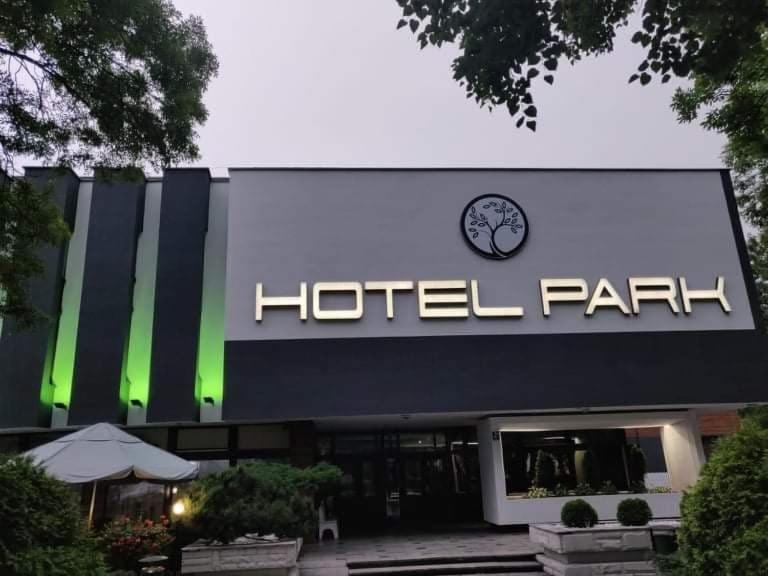 Hotel Park Opoczno Exterior foto